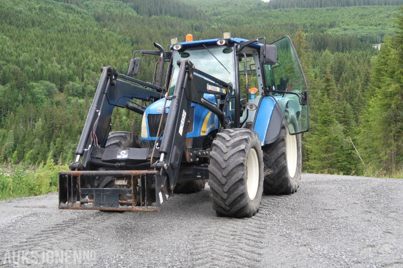 2009 New Holland T5060 Traktor / 8550 timer - Трактор: фото 2 2009 New Holland T5060 Traktor / 8550 timer - Трактор: фото 2