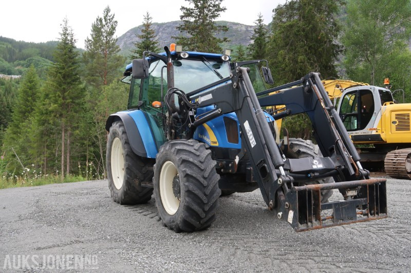 2009 New Holland T5060 Traktor / 8550 timer - Трактор: фото 5 2009 New Holland T5060 Traktor / 8550 timer - Трактор: фото 5
