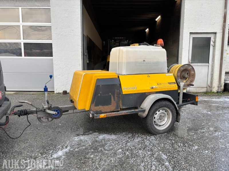 2009 RIONED UNIJET P-41 SPYLEVOGN / HØYTRYKKSVASKER. HONDA GX 670. - Строительное оборудование: фото 3 2009 RIONED UNIJET P-41 SPYLEVOGN / HØYTRYKKSVASKER. HONDA GX 670. - Строительное оборудование: фото 3