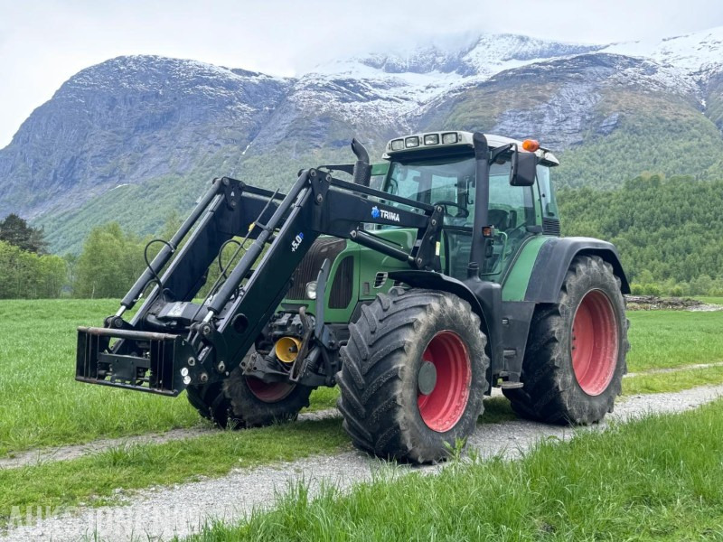 2011 Fendt 718 Vario - Frontlaster - Front hydraulikk - PTO foran - 50 km/t - Трактор: фото 1 2011 Fendt 718 Vario - Frontlaster - Front hydraulikk - PTO foran - 50 km/t - Трактор: фото 1