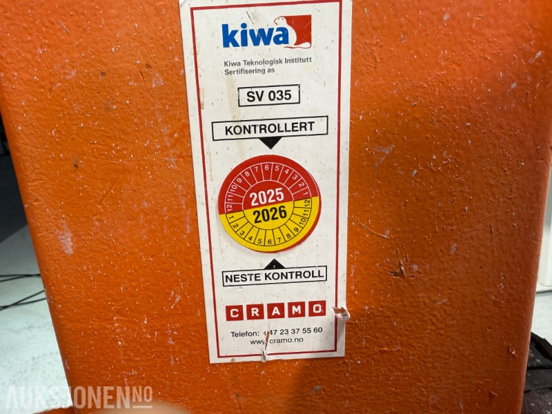 Подъёмник 2011 JLG 1230ES Elektrisk mastelift med 5,6 m arbeidshøyde: фото 14 Подъёмник 2011 JLG 1230ES Elektrisk mastelift med 5,6 m arbeidshøyde: фото 14