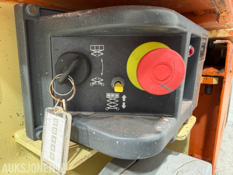 Подъёмник 2011 JLG 1230ES Elektrisk mastelift med 5,6 m arbeidshøyde: фото 17 Подъёмник 2011 JLG 1230ES Elektrisk mastelift med 5,6 m arbeidshøyde: фото 17