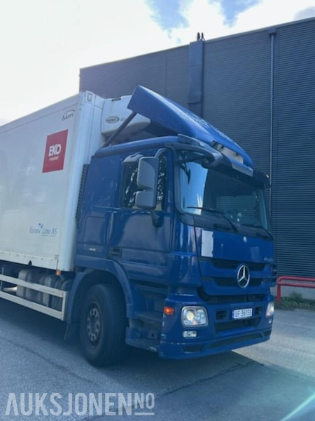 2012 Mercedes-Benz ACTROS skapbil/thermo med frys - Bilen har full service historikk - 573000 km. - Грузовик с закрытым кузовом: фото 3 2012 Mercedes-Benz ACTROS skapbil/thermo med frys - Bilen har full service historikk - 573000 km. - Грузовик с закрытым кузовом: фото 3