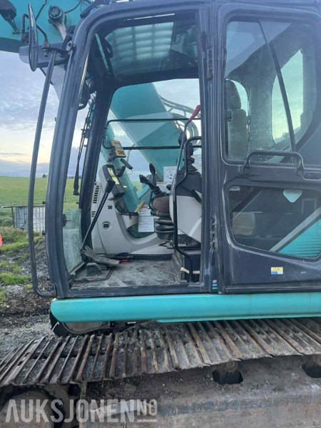 2014 Kobelco sk140srlc-3 gravemaskin Hk feste s60 Engcon tiltrotator 3 skuffer Sentralsmøring - Экскаватор: фото 5 2014 Kobelco sk140srlc-3 gravemaskin Hk feste s60 Engcon tiltrotator 3 skuffer Sentralsmøring - Экскаватор: фото 5