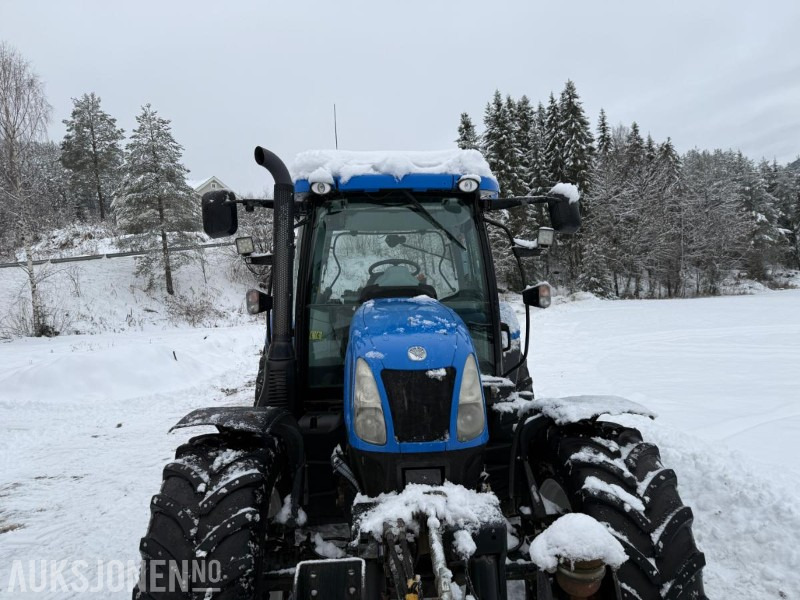 2015 New Holland T6.140 m/fronthydraulikk og m/kun 1836 timer - Трактор: фото 2 2015 New Holland T6.140 m/fronthydraulikk og m/kun 1836 timer - Трактор: фото 2