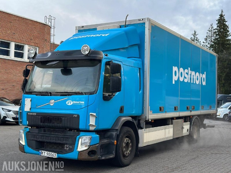 2015 Volvo FE 320 4x2 Euro6 skapbil med bakløft full sideåpning 18 Paller. - Грузовик с закрытым кузовом: фото 1 2015 Volvo FE 320 4x2 Euro6 skapbil med bakløft full sideåpning 18 Paller. - Грузовик с закрытым кузовом: фото 1