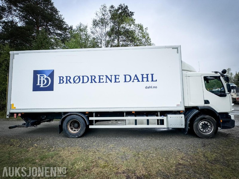 Грузовик с закрытым кузовом 2016 Volvo FE - 320 - Distribusjons lastebil med bakløft - Gått kun 264.000 km: фото 7