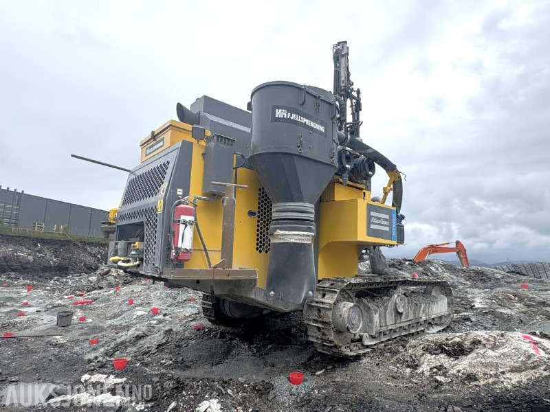 2017 Atlas Copco Flexiroc T30R-03 - 4 574 motortimer - 1 416 hammertimer - Буровая машина: фото 3 2017 Atlas Copco Flexiroc T30R-03 - 4 574 motortimer - 1 416 hammertimer - Буровая машина: фото 3