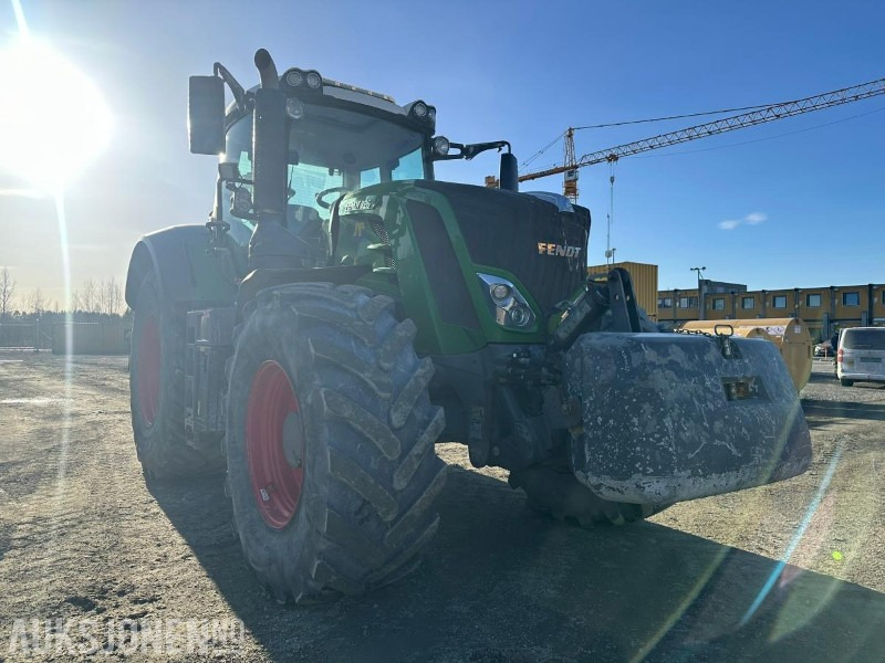 2017 Fendt 826 Vario S4 traktor - Profi versjon - Трактор: фото 4 2017 Fendt 826 Vario S4 traktor - Profi versjon - Трактор: фото 4