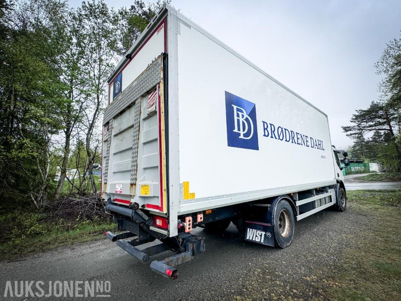 Грузовик с закрытым кузовом 2017 Volvo FE - 320 - Distribusjons lastebil med bakløft - Gått kun 264.000 km: фото 6