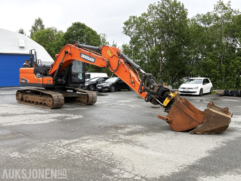 2018 Doosan DX180LC-5 - 6 381 timer - tiltrotator - 2 skuffer - sertifisert - Экскаватор: фото 2 2018 Doosan DX180LC-5 - 6 381 timer - tiltrotator - 2 skuffer - sertifisert - Экскаватор: фото 2