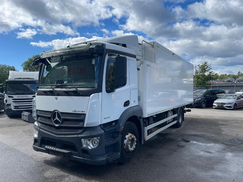 2018 Mercedes-Benz ANTOS 1830 skapbil m kjøleaggregat, baklem, EU, Lav km, Euro 6, multiratt - Грузовик с закрытым кузовом: фото 1 2018 Mercedes-Benz ANTOS 1830 skapbil m kjøleaggregat, baklem, EU, Lav km, Euro 6, multiratt - Грузовик с закрытым кузовом: фото 1