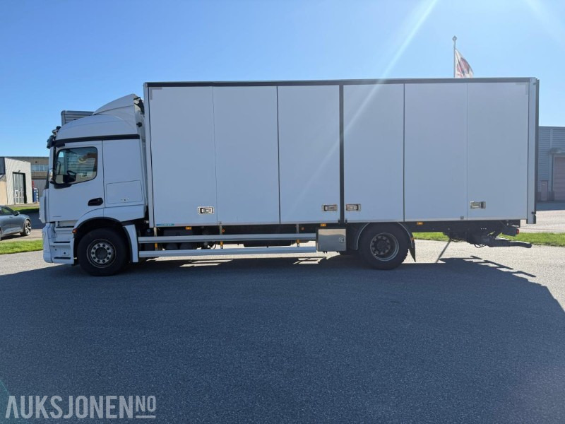 2018 Mercedes-Benz Actros SKAPBIL - SERVICEHISTORIKK 19 PALLER NY EU. - Грузовик с закрытым кузовом: фото 3 2018 Mercedes-Benz Actros SKAPBIL - SERVICEHISTORIKK 19 PALLER NY EU. - Грузовик с закрытым кузовом: фото 3