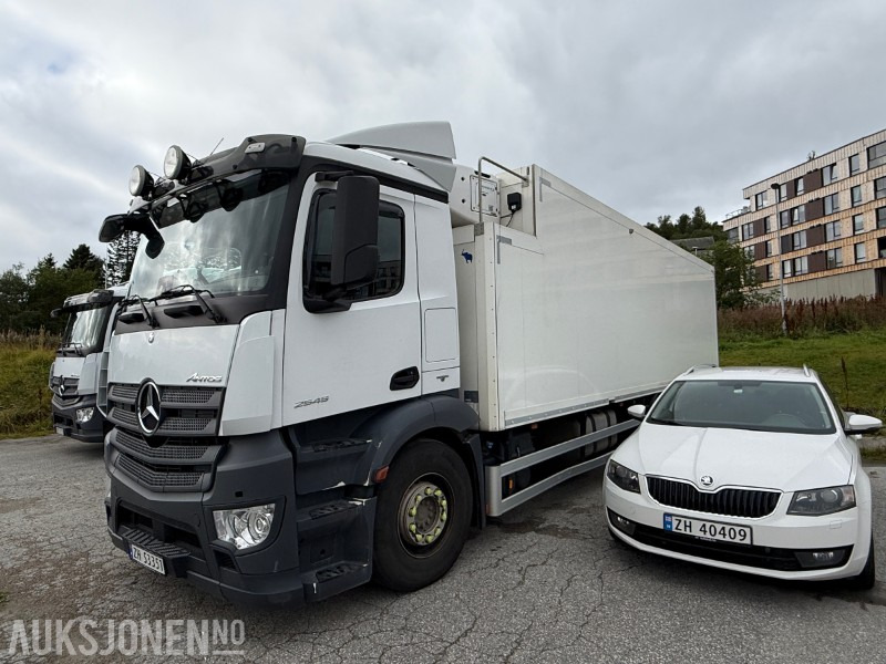 2018 Mercedes-Benz Antos 2545 6X2 - Thermo - Bakløft - 21 Paller - 129839KM - Грузовик с закрытым кузовом: фото 1 2018 Mercedes-Benz Antos 2545 6X2 - Thermo - Bakløft - 21 Paller - 129839KM - Грузовик с закрытым кузовом: фото 1