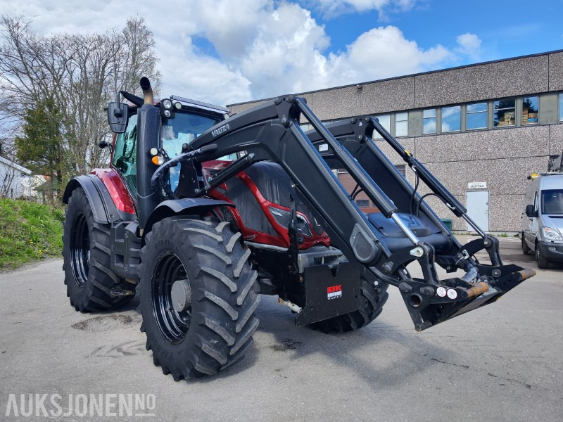 2018 Valtra T234 Direct med Valtra Ålø frontlaster - 50 km/t - Трактор: фото 4 2018 Valtra T234 Direct med Valtra Ålø frontlaster - 50 km/t - Трактор: фото 4
