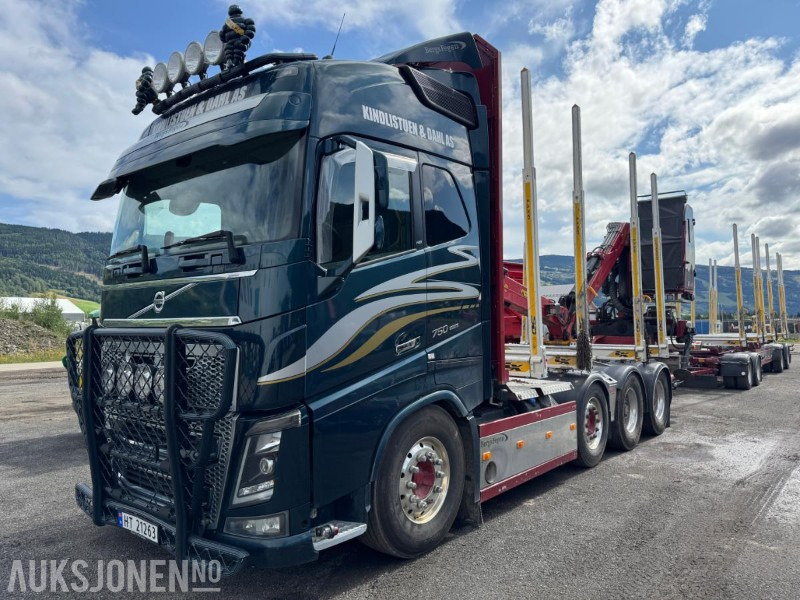 2018 Volvo FH16 8X4 Euro6 komplett tømmerbil med kran og henger. - Лесовоз: фото 1 2018 Volvo FH16 8X4 Euro6 komplett tømmerbil med kran og henger. - Лесовоз: фото 1