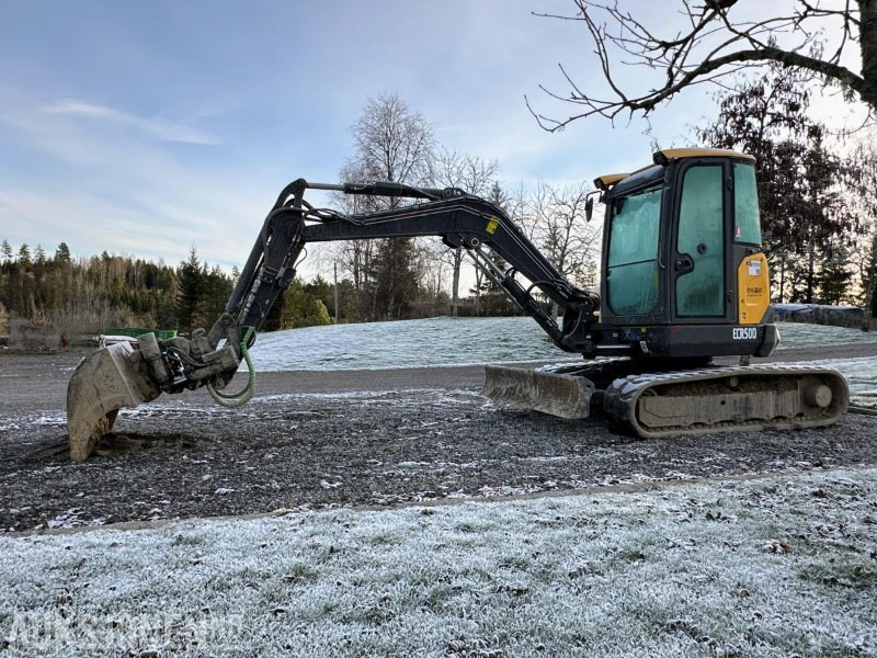 2019 VOLVO ECR50D MINIGRAVER 5 TONN STEELWRIST TILTROTATOR S40 PUSSESKUFFE 2319 TIMER - Мини-экскаватор: фото 1 2019 VOLVO ECR50D MINIGRAVER 5 TONN STEELWRIST TILTROTATOR S40 PUSSESKUFFE 2319 TIMER - Мини-экскаватор: фото 1
