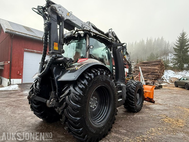 2022 Valtra T155 med Kesla 316T kran og Padagas snøplog - Трактор: фото 5 2022 Valtra T155 med Kesla 316T kran og Padagas snøplog - Трактор: фото 5