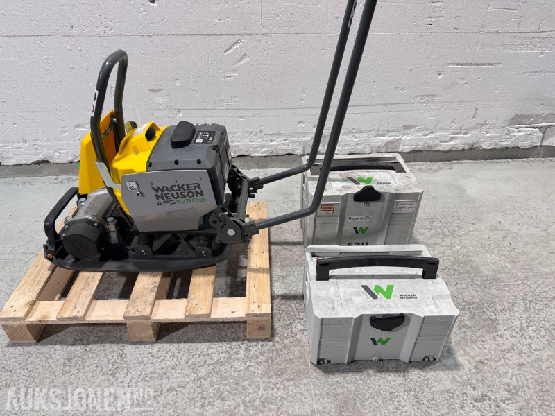 Каток 2022 Wacker Neuson APS1030e - 50 KG EL VIBROPLATE /m Batteri og lader: фото 1