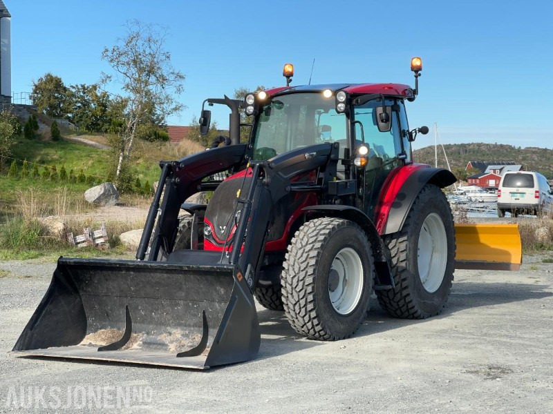 2023 Valtra A95 - Mye utstyr, lite brukt - Трактор: фото 1 2023 Valtra A95 - Mye utstyr, lite brukt - Трактор: фото 1