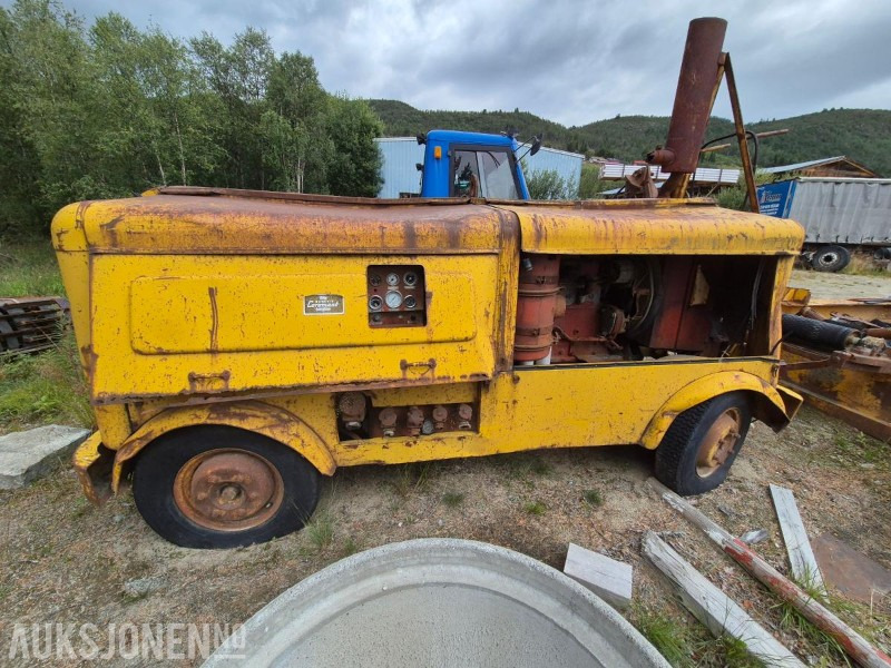 Atlas Copco Luft kompressor - Строительное оборудование: фото 2 Atlas Copco Luft kompressor - Строительное оборудование: фото 2