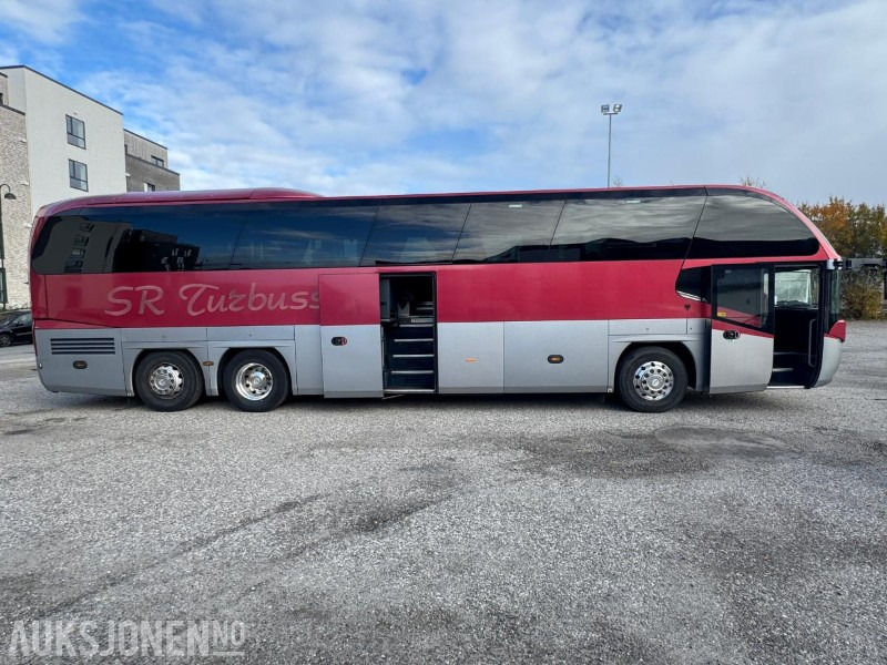 2013 MAN NEOPLAN Cityliner EEV-Nylig EU-godkjent - 53 seter - 615222km -turbuss - Автобус: фото 3 2013 MAN NEOPLAN Cityliner EEV-Nylig EU-godkjent - 53 seter - 615222km -turbuss - Автобус: фото 3