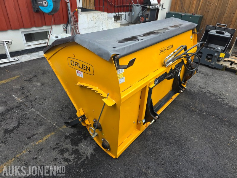 Dalen 2034-U sandstrøer - Hydraulisk - 2 meter strøbredde - 1300 liter - Строительное оборудование: фото 3 Dalen 2034-U sandstrøer - Hydraulisk - 2 meter strøbredde - 1300 liter - Строительное оборудование: фото 3