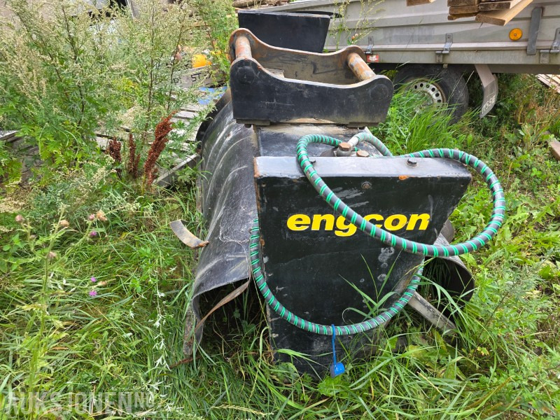 Engcon SR1300B Feiebørste - S60 feste - 35 stk feiebørster - Строительное оборудование: фото 3 Engcon SR1300B Feiebørste - S60 feste - 35 stk feiebørster - Строительное оборудование: фото 3