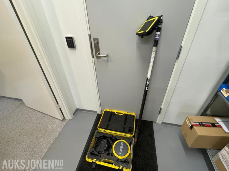 GEOMAX ZENITH40 GNSS SMART ANTENNE MED PANASONIC FELT-PC - Строительное оборудование: фото 5 GEOMAX ZENITH40 GNSS SMART ANTENNE MED PANASONIC FELT-PC - Строительное оборудование: фото 5