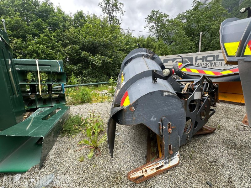 2014 Øveraasen Høyfjellsplog / Diagonalplog - DEH-285 D - Med paralellogram og hydraulisk løft - Грузовик: фото 4 2014 Øveraasen Høyfjellsplog / Diagonalplog - DEH-285 D - Med paralellogram og hydraulisk løft - Грузовик: фото 4