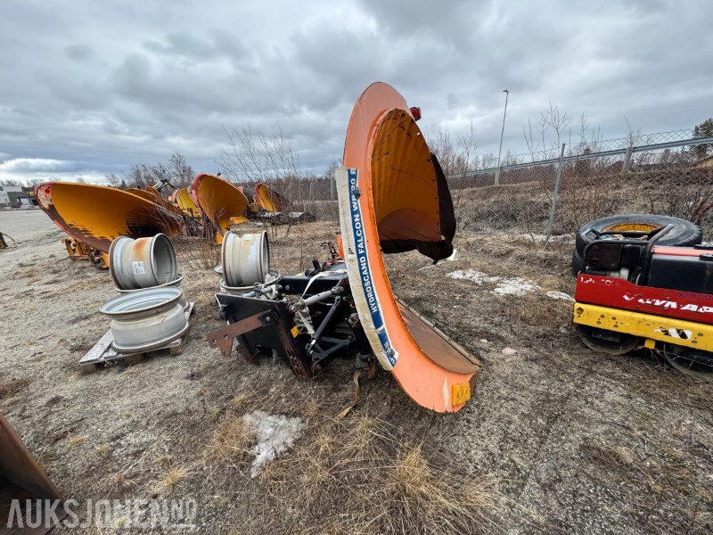 2015 Tellesfsdal HD45 3400 Høytkastene plog med sving - Грузовик: фото 5 2015 Tellesfsdal HD45 3400 Høytkastene plog med sving - Грузовик: фото 5