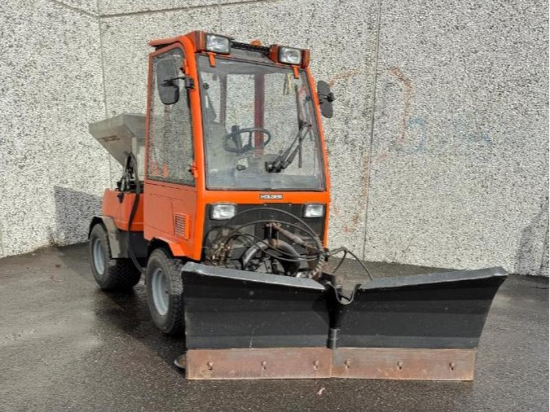 2002 Holder C240 Traktorregistrert redskapsbærer med 4x4 brøyteskjær og strøer - Коммунальная/ Специальная техника: фото 2 2002 Holder C240 Traktorregistrert redskapsbærer med 4x4 brøyteskjær og strøer - Коммунальная/ Специальная техника: фото 2