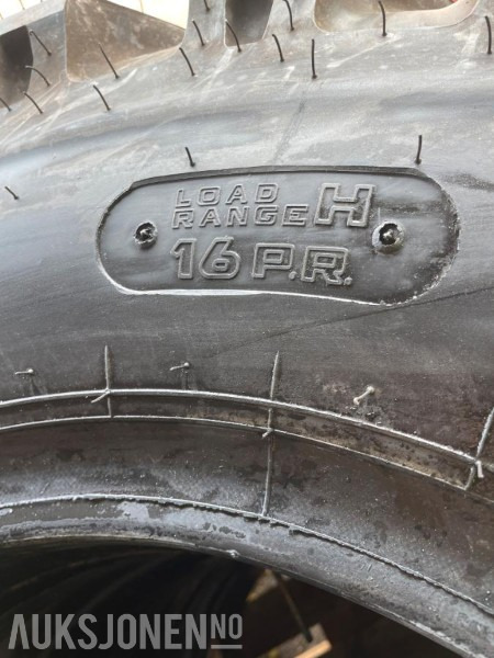 Kumho komplett sett dekk til hjulgraver. - Строительное оборудование: фото 2 Kumho komplett sett dekk til hjulgraver. - Строительное оборудование: фото 2