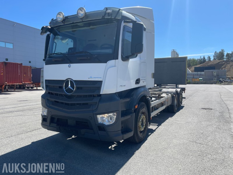 Mercedes-Benz Antos 2545 containerbil, baklem, euro 6, lav km - Грузовик-контейнеровоз/ Сменный кузов: фото 1 Mercedes-Benz Antos 2545 containerbil, baklem, euro 6, lav km - Грузовик-контейнеровоз/ Сменный кузов: фото 1