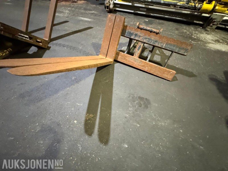 Pallegafler med S60 feste - Навесное оборудование для Строительной техники: фото 3 Pallegafler med S60 feste - Навесное оборудование для Строительной техники: фото 3