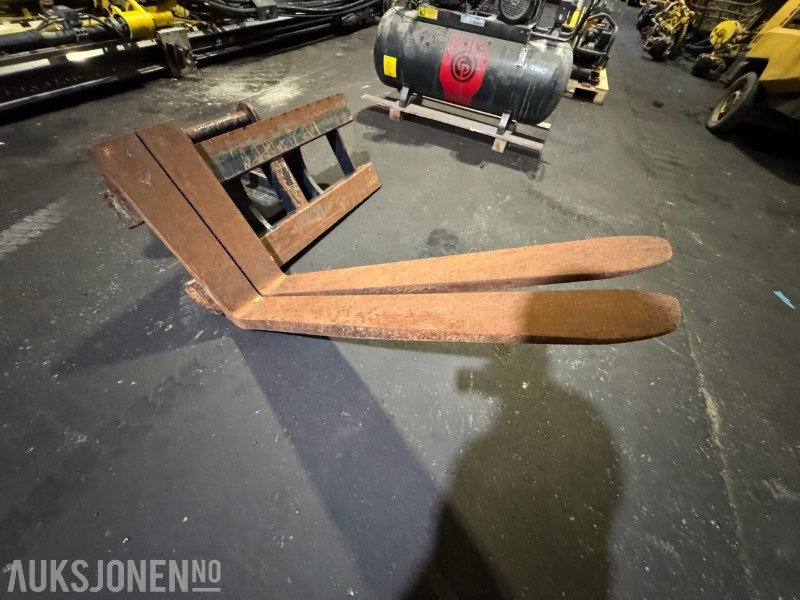 Pallegafler med S60 feste - Навесное оборудование для Строительной техники: фото 1 Pallegafler med S60 feste - Навесное оборудование для Строительной техники: фото 1