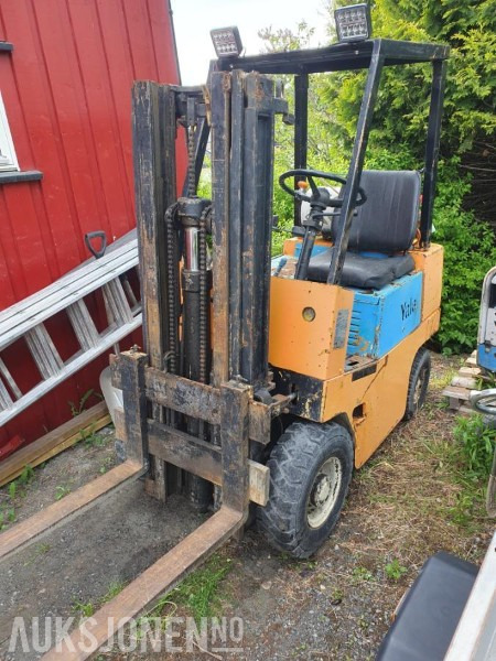 1975 YALE 1600 KG GASSDREVET GAFFELTRUCK - Погрузочно-разгрузочная техника: фото 2 1975 YALE 1600 KG GASSDREVET GAFFELTRUCK - Погрузочно-разгрузочная техника: фото 2