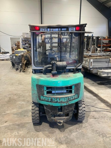 1994 Mitsubishi FD- 20/Cap, gaffeltruck - Погрузочно-разгрузочная техника: фото 3 1994 Mitsubishi FD- 20/Cap, gaffeltruck - Погрузочно-разгрузочная техника: фото 3