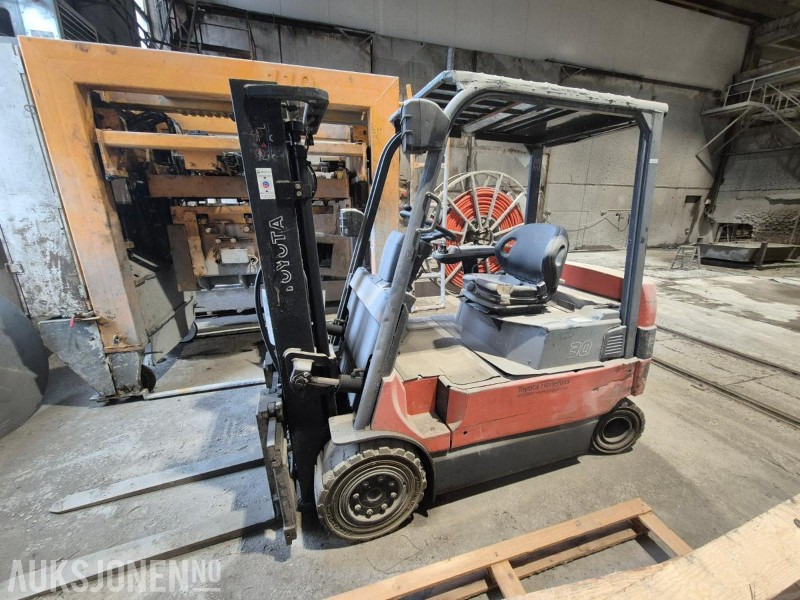 2004 Toyota 7FBMF30, elektrisk gaffeltruck, repobjekt - Погрузочно-разгрузочная техника: фото 2 2004 Toyota 7FBMF30, elektrisk gaffeltruck, repobjekt - Погрузочно-разгрузочная техника: фото 2