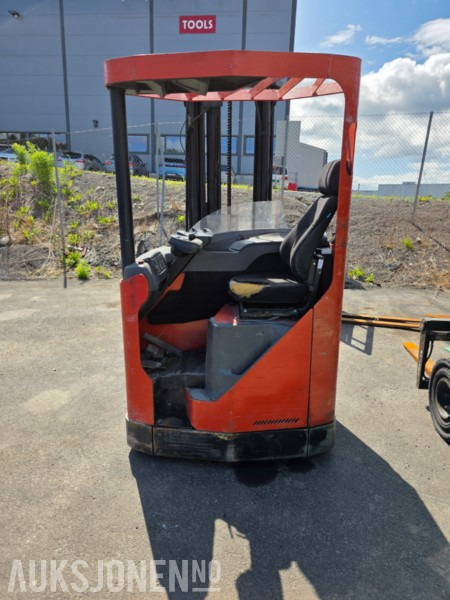 2008 BT RR B2 reach/støttebein truck - Погрузочно-разгрузочная техника: фото 5 2008 BT RR B2 reach/støttebein truck - Погрузочно-разгрузочная техника: фото 5