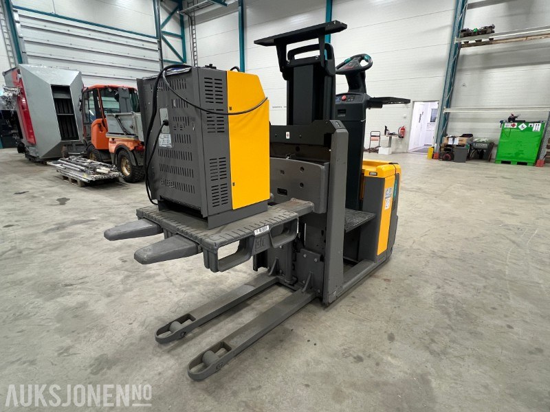 2017 Jungheinrich ECE 310 HP - Погрузочно-разгрузочная техника: фото 5 2017 Jungheinrich ECE 310 HP - Погрузочно-разгрузочная техника: фото 5