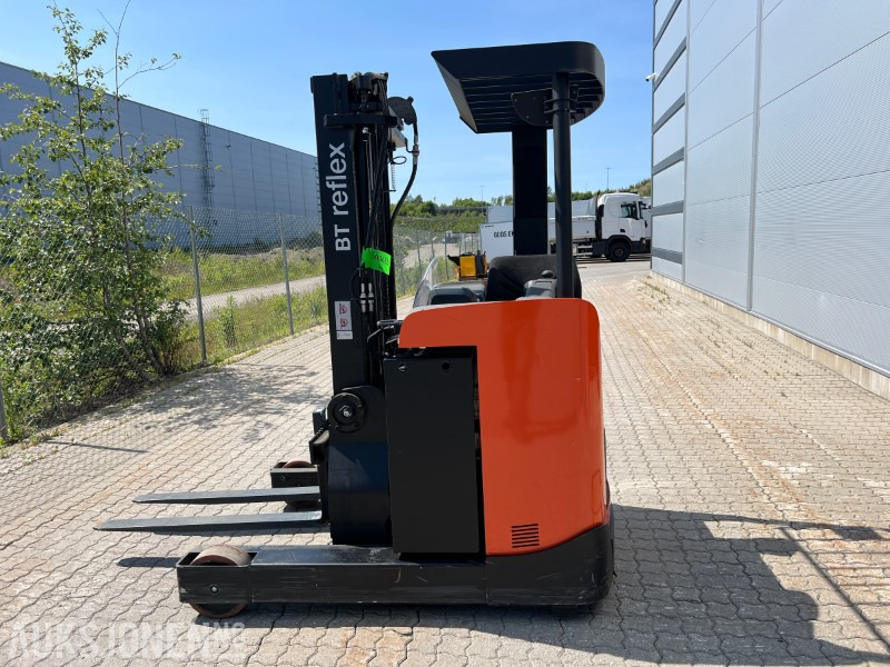 Skyvemasstruck BT RRE140 B m/lader - Погрузочно-разгрузочная техника: фото 1 Skyvemasstruck BT RRE140 B m/lader - Погрузочно-разгрузочная техника: фото 1