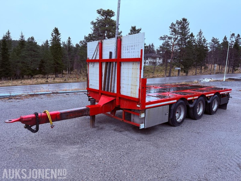 2006 Istrail TRIPPELBOGGIKJERRE henger m/ 3 aksler - Прицеп: фото 1 2006 Istrail TRIPPELBOGGIKJERRE henger m/ 3 aksler - Прицеп: фото 1