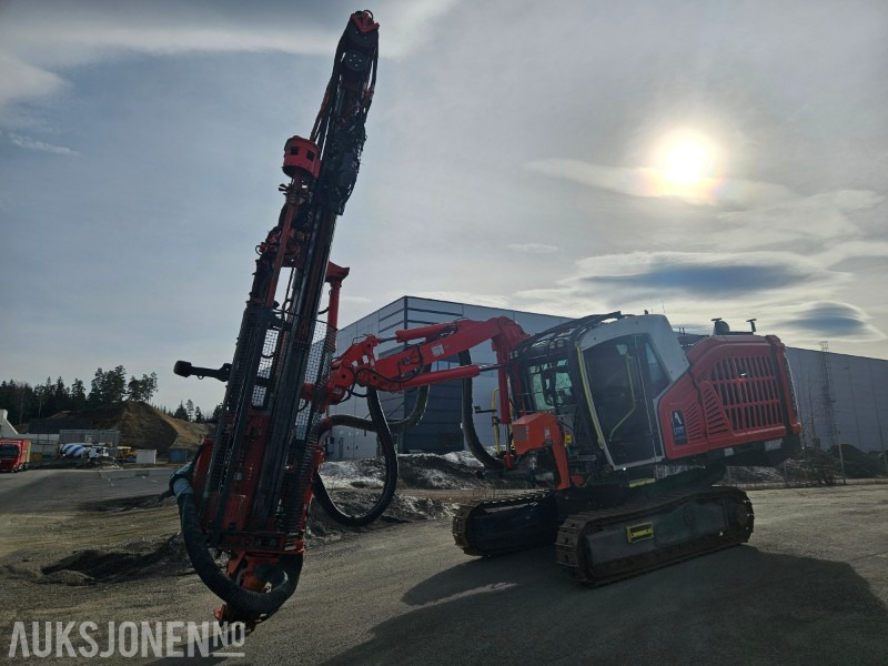 Sandvik DX800I - Буровая машина: фото 2 Sandvik DX800I - Буровая машина: фото 2