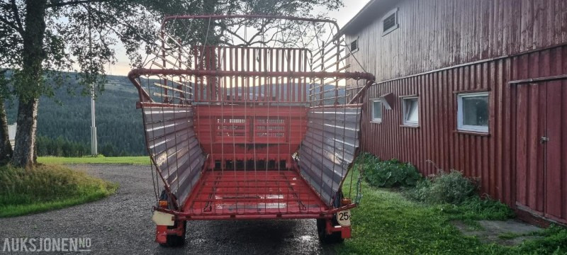 1987 Strautmann LBT19 - Сельскохозяйственная техника: фото 4 1987 Strautmann LBT19 - Сельскохозяйственная техника: фото 4