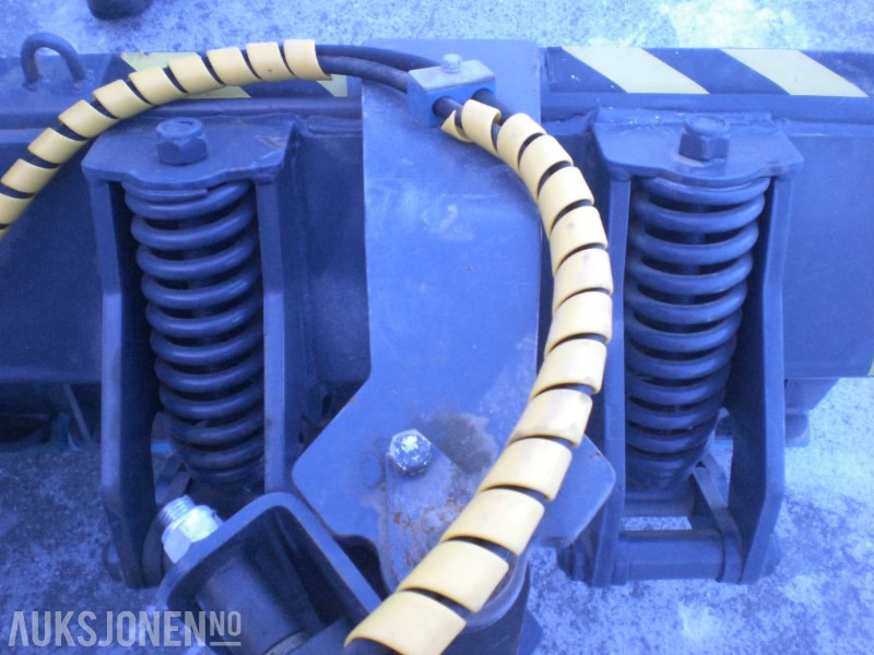 Сельскохозяйственная техника 2012 Isskrape Nord Vei PT 3050 – 3,05 m – hardmetallpigger – lite brukt: фото 6 Сельскохозяйственная техника 2012 Isskrape Nord Vei PT 3050 – 3,05 m – hardmetallpigger – lite brukt: фото 6