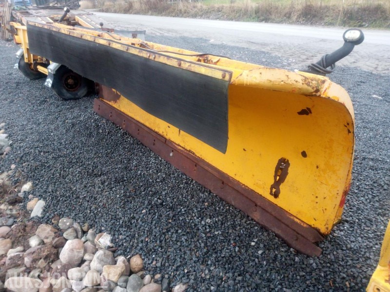 3 meter skjær - Сельскохозяйственная техника: фото 1 3 meter skjær - Сельскохозяйственная техника: фото 1