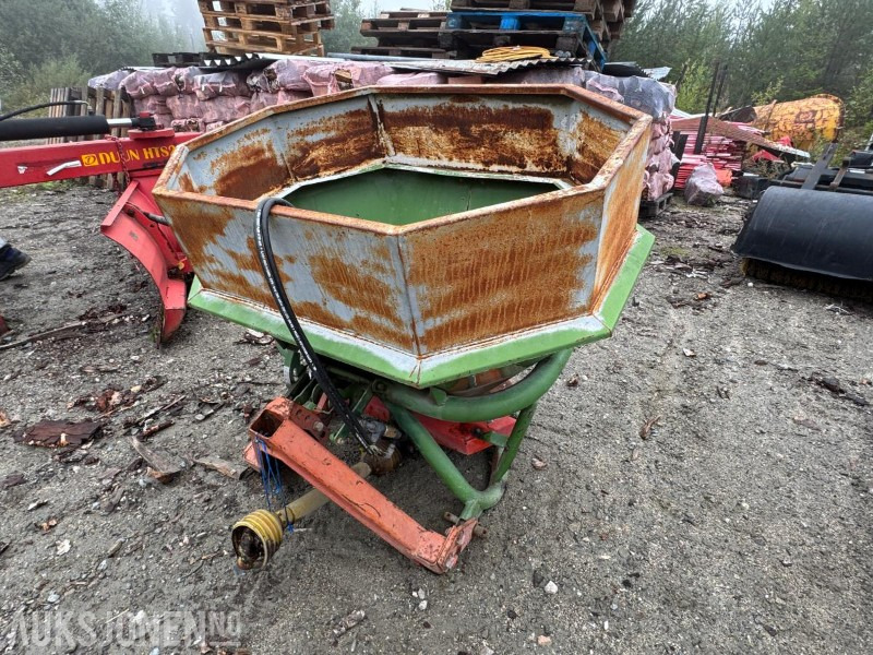 Amazone ZA-F402 gjødselspredere / 2 stk - Сельскохозяйственная техника: фото 3 Amazone ZA-F402 gjødselspredere / 2 stk - Сельскохозяйственная техника: фото 3