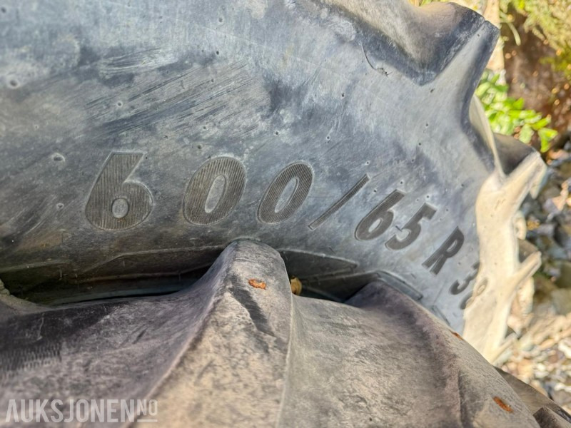 Continental 4 stk 480/65R28 600/65 R38 Traktordekk Sett - Сельскохозяйственная техника: фото 4 Continental 4 stk 480/65R28 600/65 R38 Traktordekk Sett - Сельскохозяйственная техника: фото 4