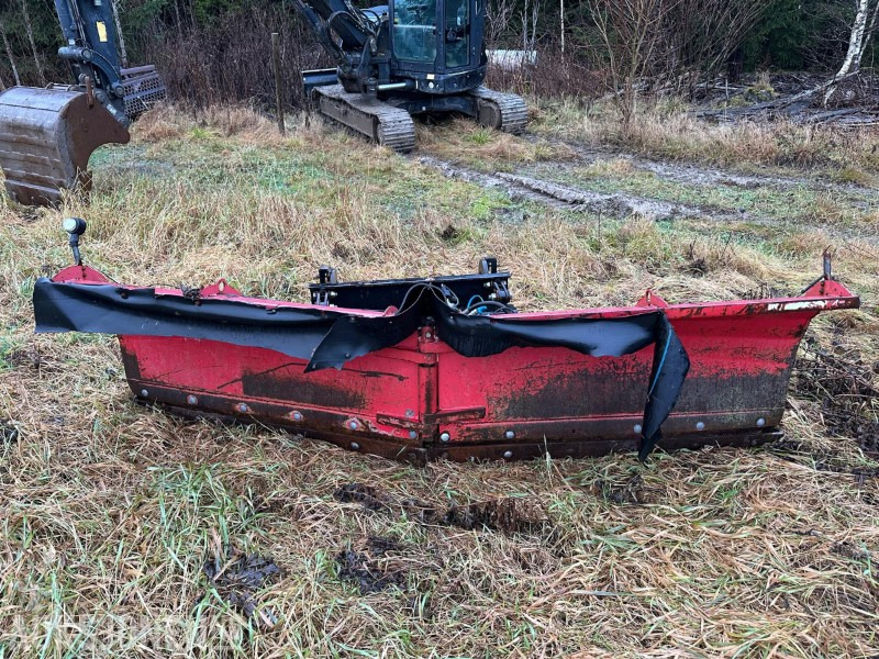 V-PLOG TELEFSDAL, 2007-MOD., HMV-FESTE, SELGES SOM DEN STÅR - Сельскохозяйственная техника: фото 1 V-PLOG TELEFSDAL, 2007-MOD., HMV-FESTE, SELGES SOM DEN STÅR - Сельскохозяйственная техника: фото 1